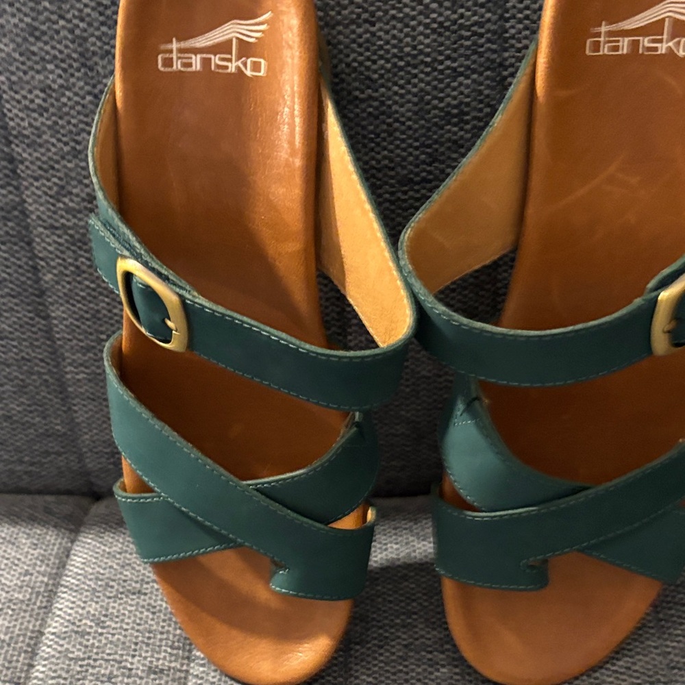 Dansko Women's Teal Sandals, new, never worn